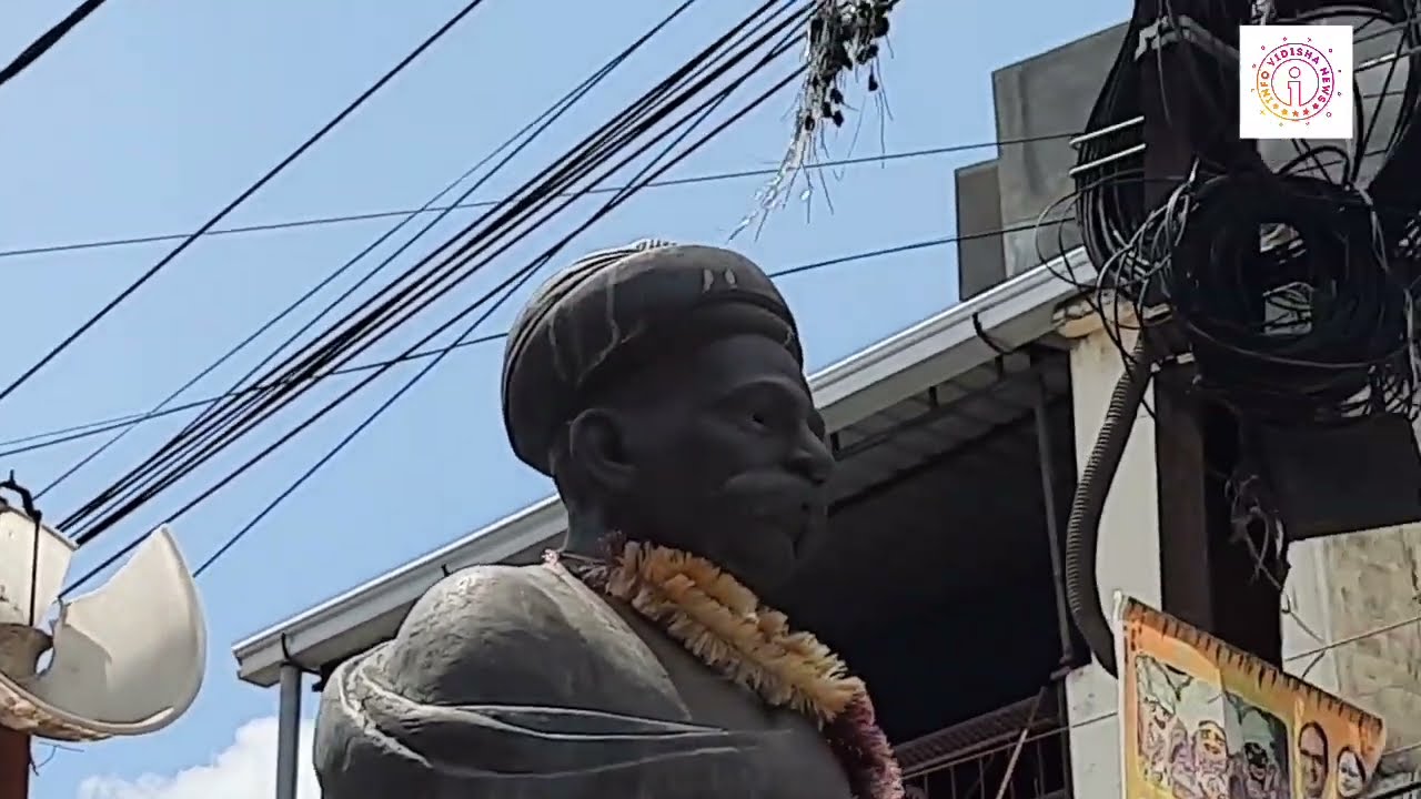 अगर सम्मान ऐसा होता है तो अपमान कैसा होता है  ? देखिए वीडियो और तय कीजिए आप