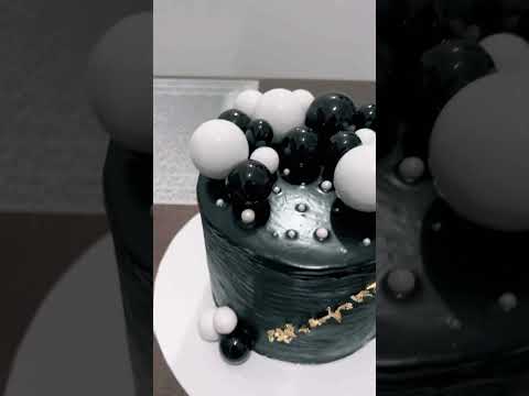 #birthday #cake #viralvideo #birthdaycake #foryou #wow #yummy #black #cakedecorating