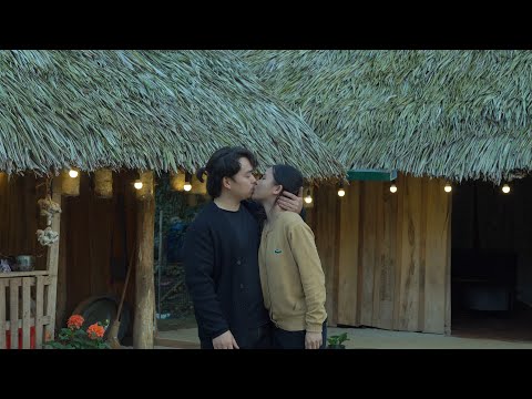 CEO Hung and Ly Tieu Ca's love feels warm even in the middle of winter.