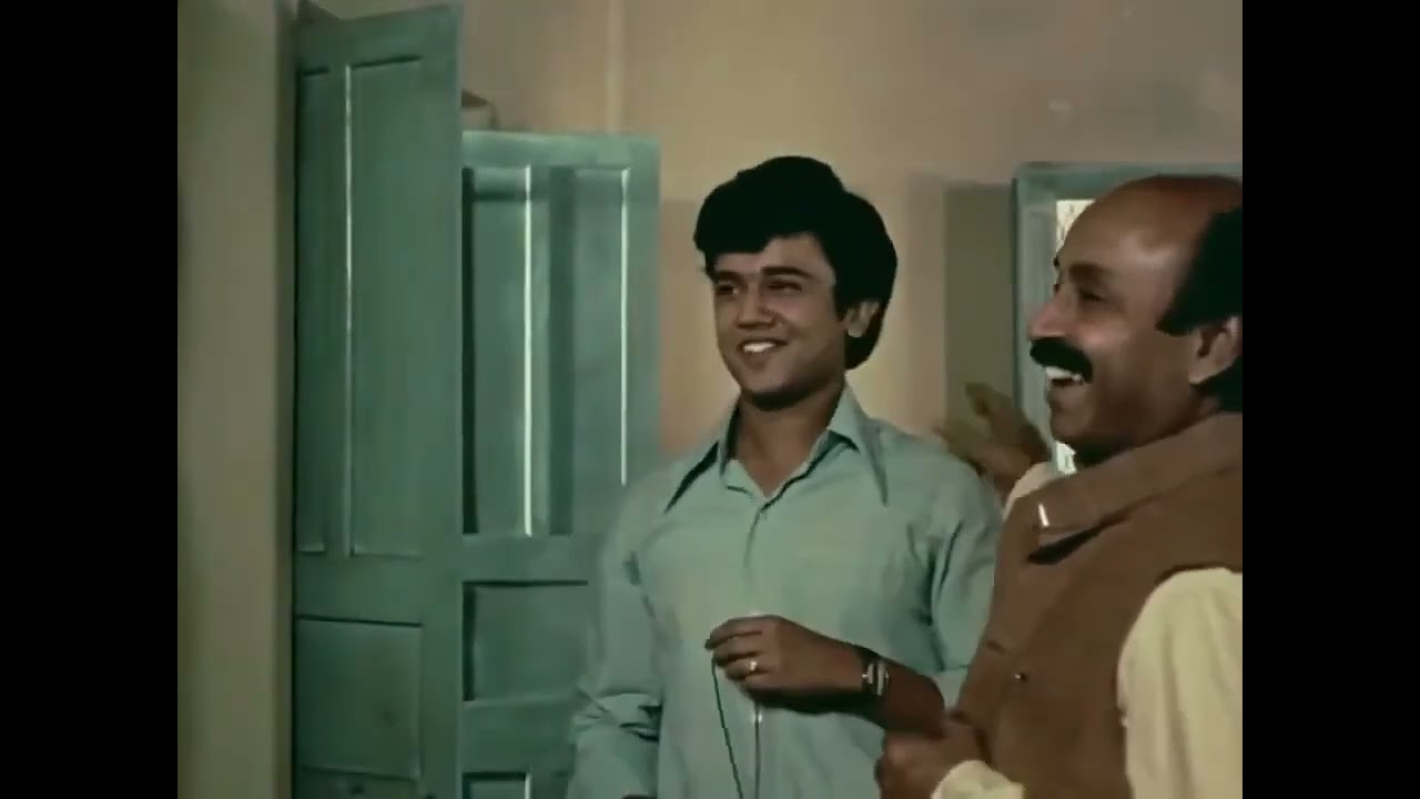 Miniature de la vidéo Feluda reaches Varanasi and settles in | Joy Baba Felunath du film Le Dieu éléphant