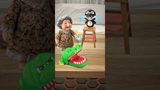 My Plushie Cat Save Gugugaga from Crocodile Big Bite of Fun Evil Granny