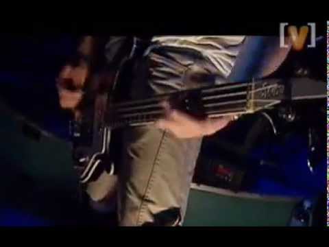 The Mark of Cain - Live on Channel V April 2001