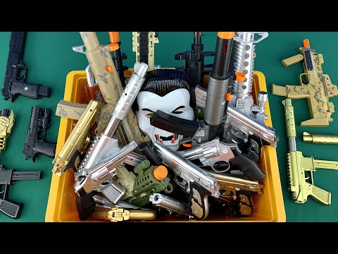Dracula Weapon Box ! Revolvers and BB Guns Team ! Box Of Toy Guns