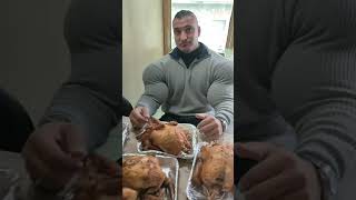 بياكل 20 فرخة في اليوم  . الاسطورة أحمد بلال أقوى رجل في العالم . يعلن التحدي أستعد لمواجهة أندرتيكر