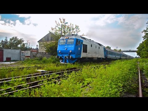 IR1932 tractat de GM1300 porneste salutand din Oradea (04 08 2014)
