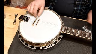 Video thumbnail for Back at it!  unbox and review of a vintage Gibson Mastertone! by Beyond Guitars