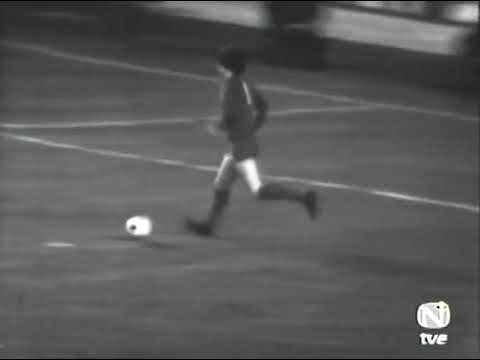 70/71 Recopa de Europa. Vuelta, cuartos de final. Real Madrid vs  Cardiff (24-3-1971)