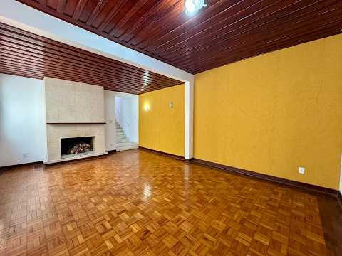 Casa no Centro de Bragança Para Locação