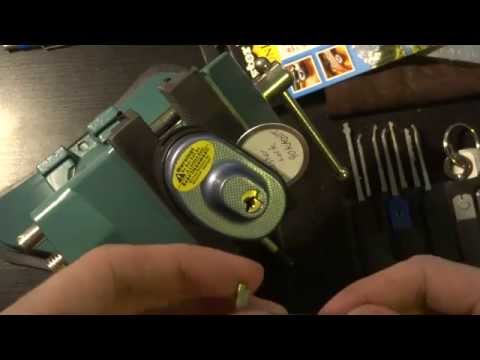 (011) Master Lock model 90KADSPT Trigger Lock picked