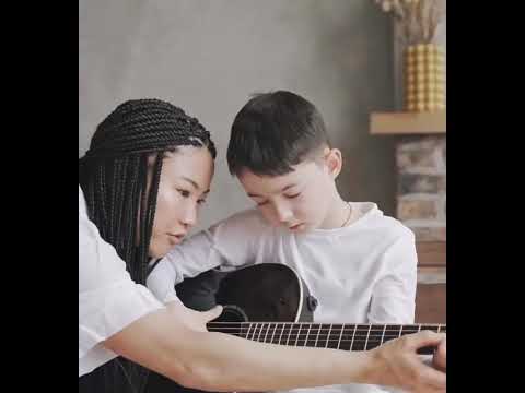 Best Acoustic Guitar under $1000 check now