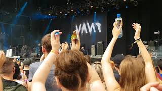 VANT - Karma Seeker - LIVE LEEDS FEST 2017