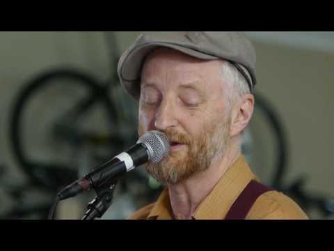Billy Bragg - Greetings To The New Brunette (Live on KEXP)