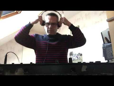 Dj captain Alex presents Comateens vs Nicole McCloud pure 80’s dance floor sound