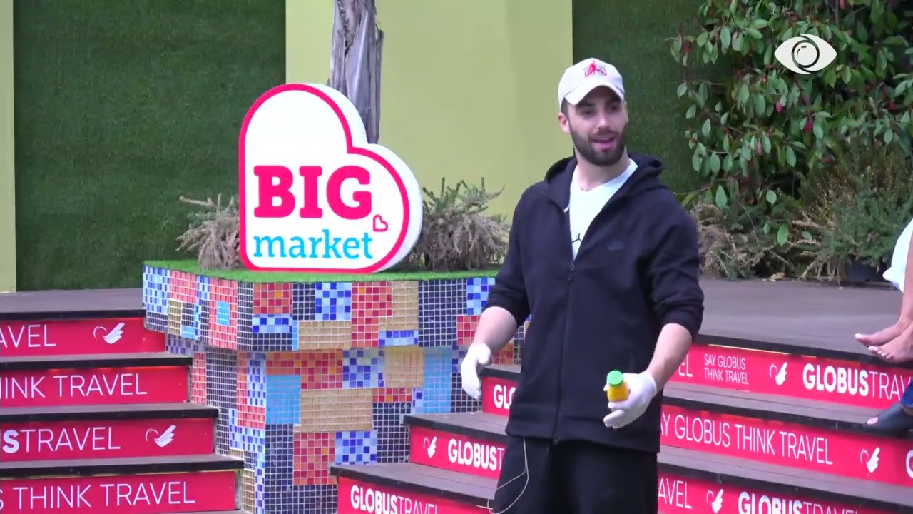 Je bërë ushtar/ Meritoni-Liamit: Juli po të përdor