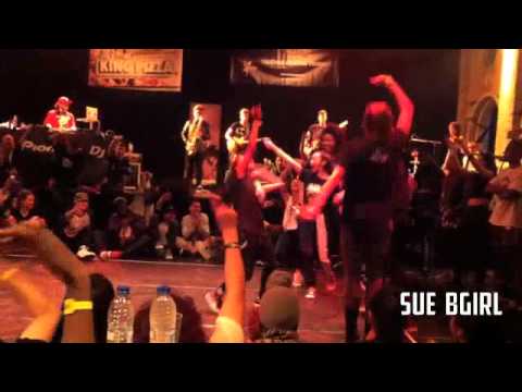 AZART OUT OF THE BOX 2013