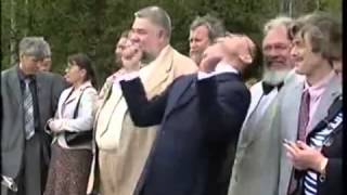 Клёвый мужик...и танцует классно