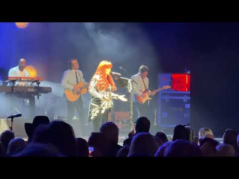 Wynonna Judd  -  She Is His Only Need