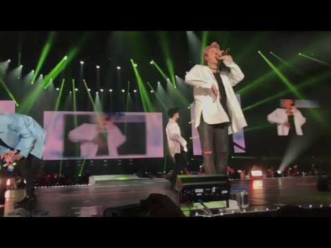 [170329] BTS The Wings Tour in Chicago - Outro Wings Fancam