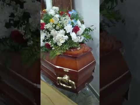 Luto, serviço funeral, última homenagem,memorial, Coroa de flores, Urna ornamentação , preparação
