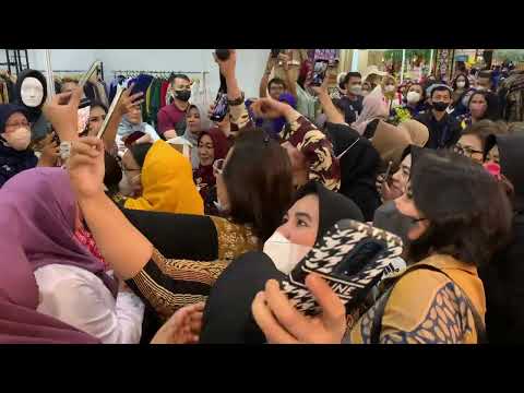 Asikkkkk pameran basecampmilitary puncak di jakarta convention center. Trimakasih ibu2 cantik