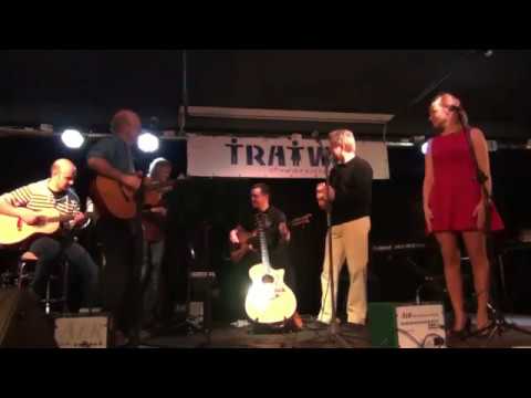 Koncert w klubie "TRATWA" w dawnej zajezdni w 2013