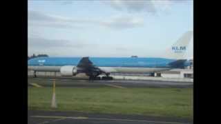 preview picture of video 'KLM Royal Dutch Airlines Boeing 777-300ER Takeoff From Mariscal Sucre Quito To Schiphol Amsterdam'