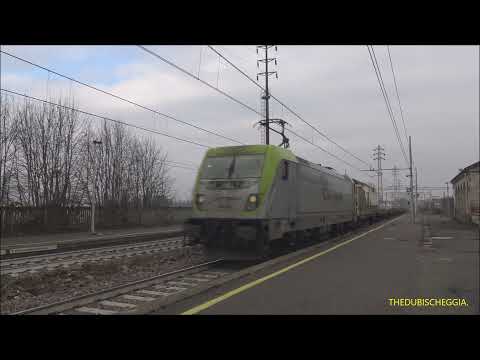 LA BITONALE DELLA 494 CAPTRAIN IN TRANSITO A PONTECURONE. (AL) MART. 28 - 12 - 2021.