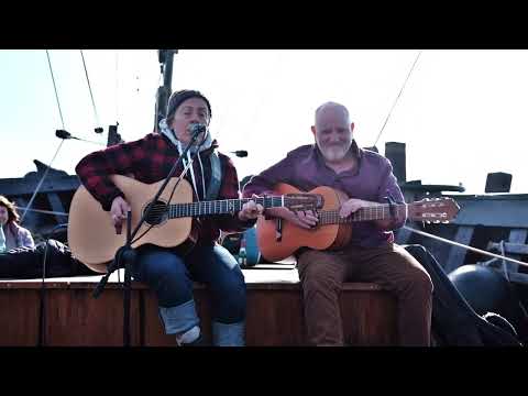 "Waterline" Mckinley Black mit Paul O'Brien