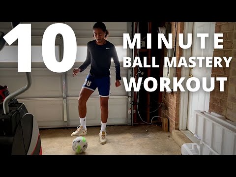 10 Minute Ball Mastery Workout At Home | Tight Space Ball Control