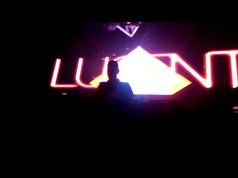 John Askew @ Somewhere Loud - Sean Tyas - Reach Out