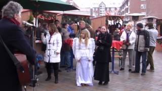 preview picture of video 'Weihnachtsdorf in Stockelsdorf 2012'