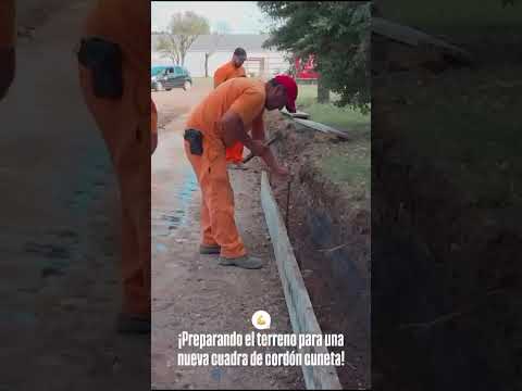 ¡Preparando el terreno para una nueva cuadra de cordón cuneta!