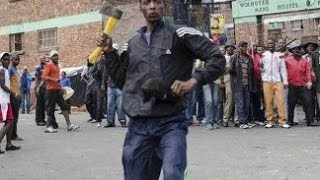 দ: আফ্রিকায় বাংলাদেশীদেরা আতঙ্কে