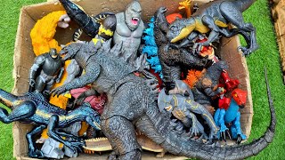 Hunting Godzilla Monster Universe Toy ASMR Collection Review