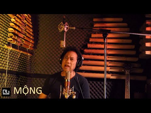 Thể hiện bởi Chế Linh