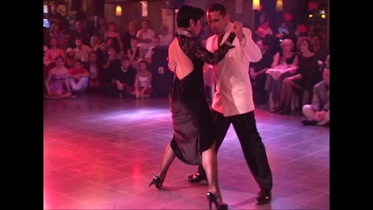 Video thumbnail for Claudio Gonzalez and Valentina Villarroel at CITA 2001