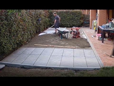 dove c'era l'erba ora ci sono le piastrelle