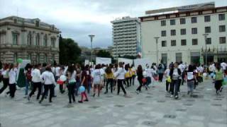 preview picture of video 'Distractie si voluntariat in centrul orasului Bacau'