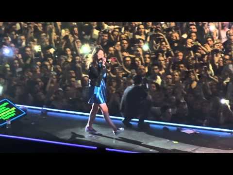 Fedez - Magnifico ft. Francesca Michielin (live Mediolanum Forum 21.03.2015)