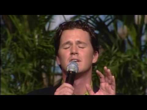 Heritage Singers - I Can Only Imagine (with full Scott Reed Intro) [WS][HQ]