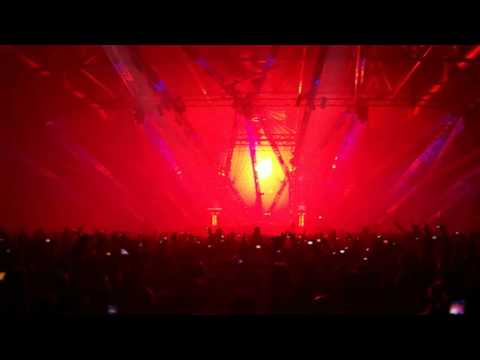 Rank 1's "L.E.D. There be Light" live at Trance Energy 2009 (TE 2009 Theme)