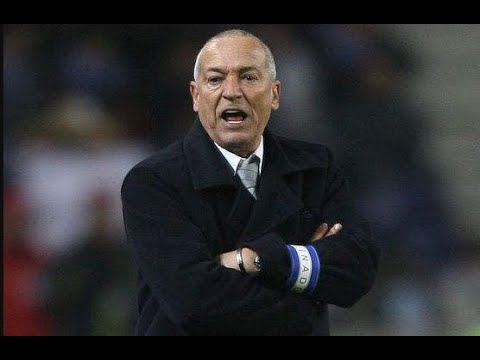 Um bom velhinho para os meninos da Vila