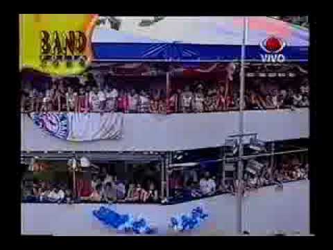 Emanuelle Araújo- Bloco Eva 2000