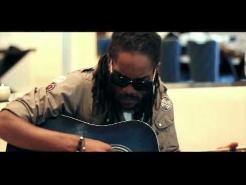 Hyah Slyce - Out My Head [Official HD Video] 2012 01 13