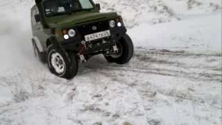 Suzuki Samurai 1.9D VS NIVA 2121 1.6