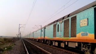 preview picture of video '22913  Humsafar Express With GD WDP4D Attacks KCN (NCR) Full Speed EMD SHF Mode Action!!!'