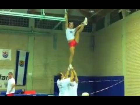 Cheerleading: Roundoff Rewind Stretch