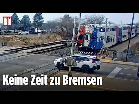 USA: Zug rammt Auto auf dem Gleis