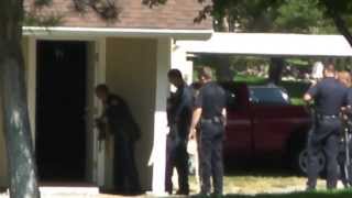 preview picture of video 'Reno Cops Arrest Suicidal Man'