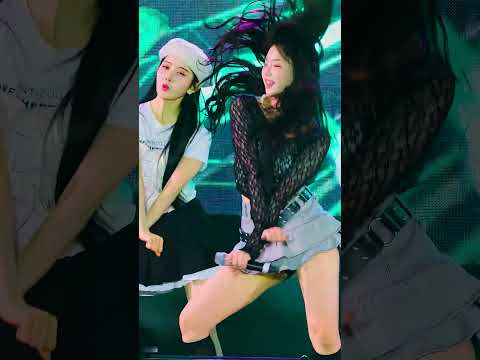 Nonton fancam slow-motion ISA dari STAYC, bikin kamu makin jatuh cinta! ✨😍